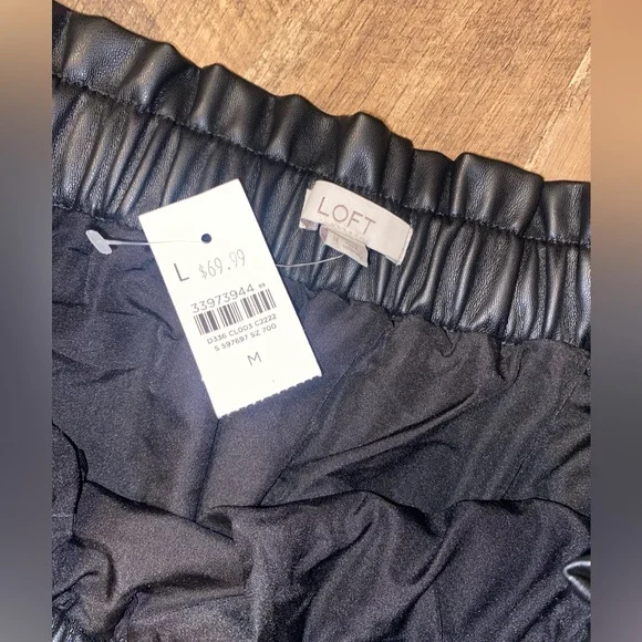 NWT LOFT Faux Leather Black Skirt medium - Picture 3 of 8